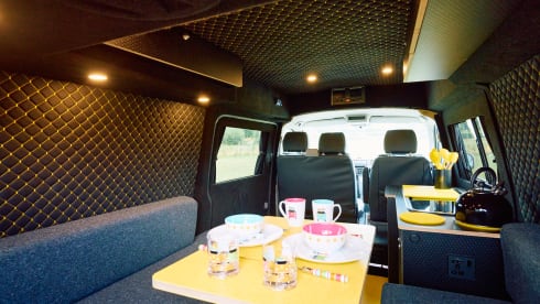 Mellow Yellow – Luxury VW T5 Camper with Large Bed & Luxury Black and Yellow Interior