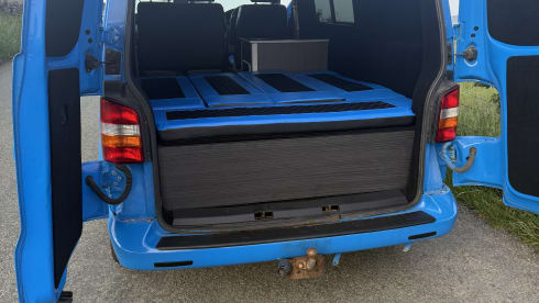 Luxury Clean 3 Berth VW Transporter for hire 