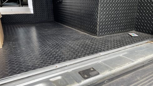 Frellie – Peugeot Boxer-Umbau - 2 Schlafplätze