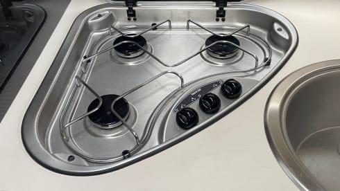 Camper compleet – 4p Challenger semi-integrated from 2016