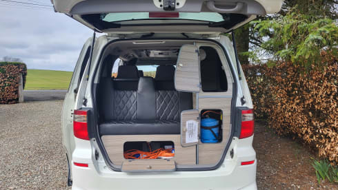 Toyota Alphard Automatic Bi-Fuel (Petrol / LPG)  