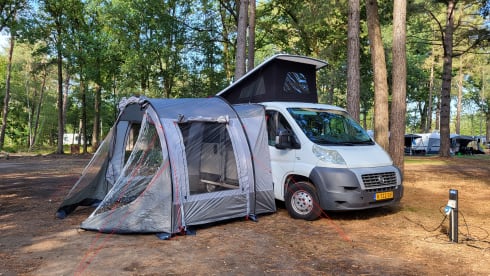 Q-bus – Compact and complete camper
