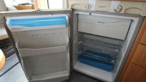 Hymmie – 4 person Hymer integrated from 2007 (air conditioning)