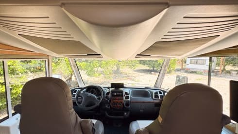 🌴Happy place🌴☀️ – Luxury Ibiza-style integral camper | 4p | Fly & Drive Costa Blanca”🌴