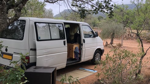 VW Transporter van