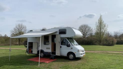 Arie – Family Camper 6 p alcove from 2001