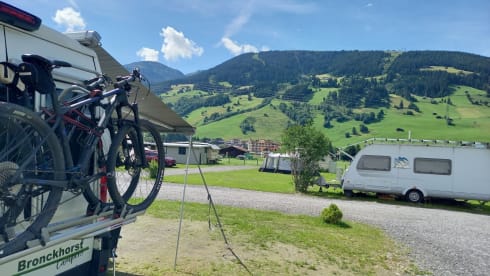 Olly 3.0 – Sporty bus camper - Bronckhorst Campers