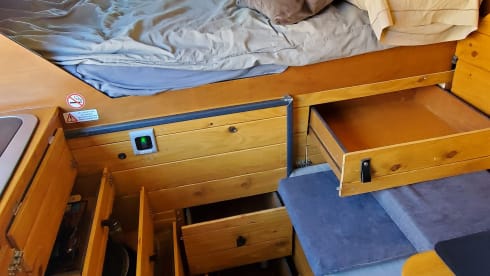 Teide van explorer – Camper verhuur Citroen Jumper L2H2