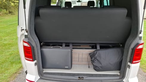 George – 4 berth Volkswagen campervan from 2016