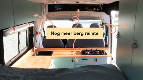 Compact off-grid Peugeot Boxer with length bed for 2 people