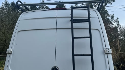 Bolt – 5 berth Mercedes-Benz Sprinter Van 2016