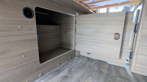 Antonio – Längsschläfer für 2 Erwachsene und bis zu 2 Kinder