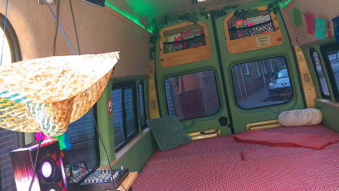 FESTIVALBUS – Converted "FESTIVALBUS" for 5 people! (2012 Ford Transit)