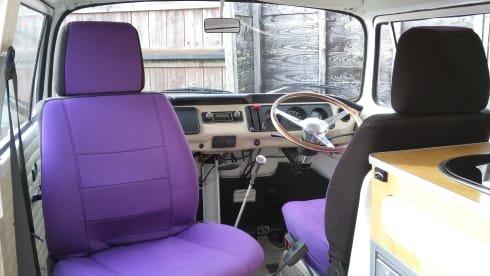 BarnaBus – T2 CamperVan Hire