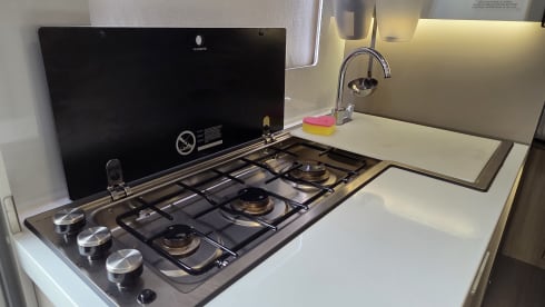 Fijne compact camper | Adria | 2p – On holiday with our modern camper from 2022.