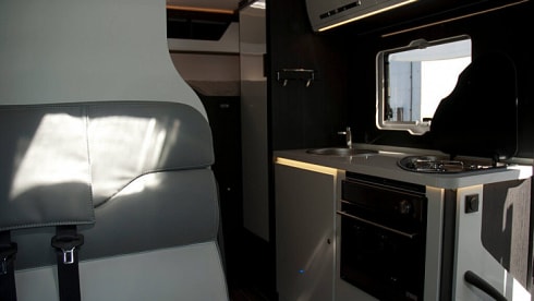 Britney  – Luxury 6 berth Roller Team automatic