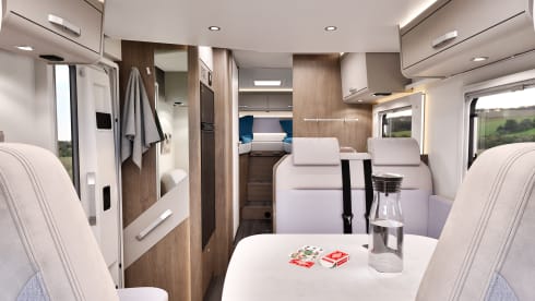 Benny jr.  – Brand new (2025) 4-person semi-integrated camper 