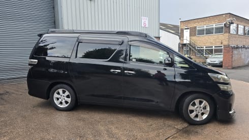 Ebony – 4 berth Toyota campervan from 2009