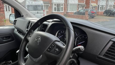 Pookie – Pookie the Citroen Dispatch Campervan with Pop roof