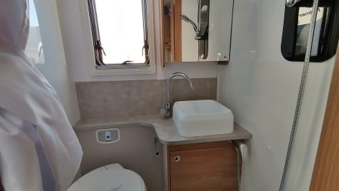 4 Berth Bailey Adamo 75-4DL 2024