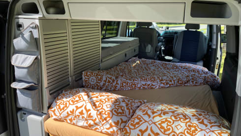 4p Mercedes-Benz 3l V6 campervan from 2014