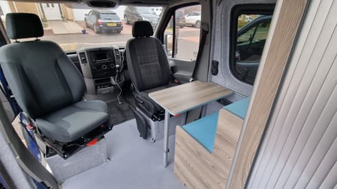 Ronnie – Fully Off-Grid Mercedes Heating & shower/Toilet (Insurance Included)