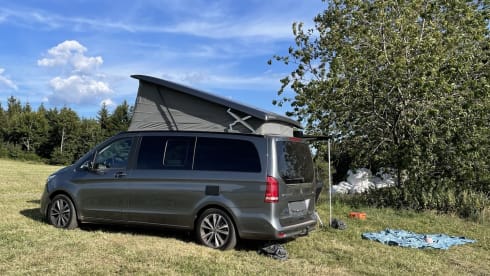 New Luxury Mercedes Marco Polo '22 for 4 persons