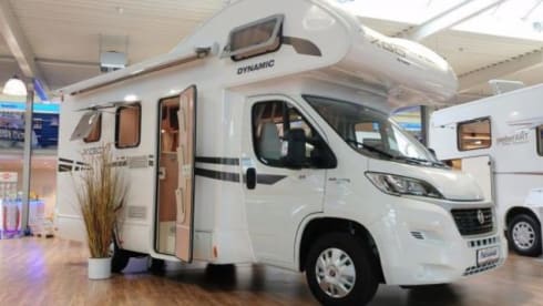 A-type – Compact young camper; very fully equipped