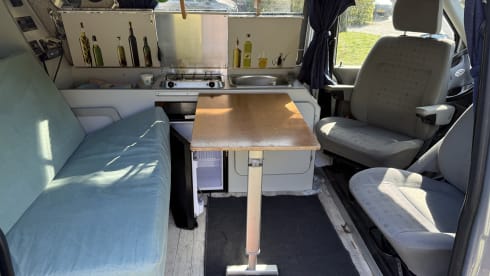 Zilverstar – 4p Volkswagen campervan uit 2002
