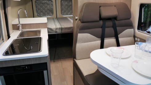 Chausson3, 2 sleeping- 4 seats.
