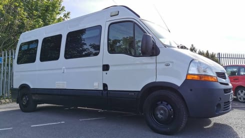 Eva – 2 berth cosy camper