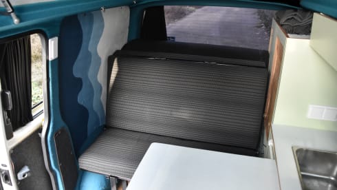 Bert – 4p Volkswagen campervan 