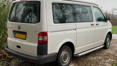 floortjes – vw T5 camper van only for friends and family