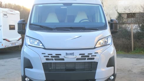 Menfys (1)  – Menfys VAN 3 MAXI S-Line (1) with optional bike rack