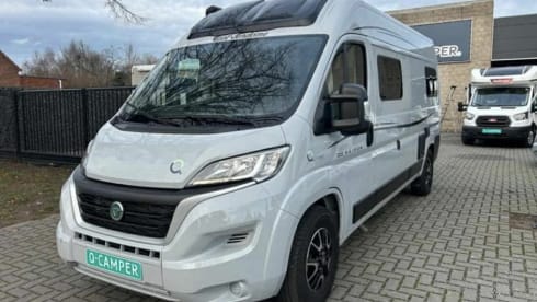 Jean-Pierre – Explore Europe in Comfort: Your Fiat Font Vendôme Adventure Awaits. 