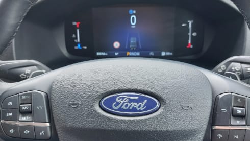 Autotrail F-74 automaat uit 2025 met 4 slaapplaatsen 