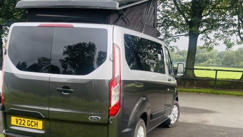 stravaig – Ford transit custom Campervan 4 berth