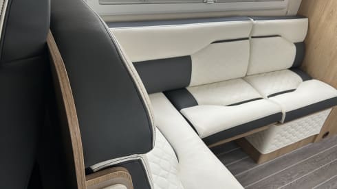 Minnie – 6 berth Roller Team semi-integrated from 2021