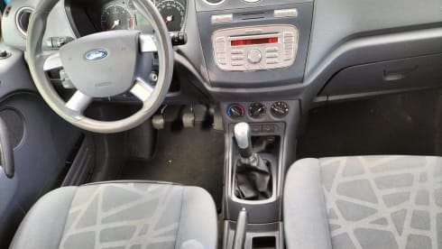 Blue Zone – 2-seater Ford Connect campervan from 2009