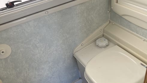 Tali – 4 berth Peugeot bus from 2006