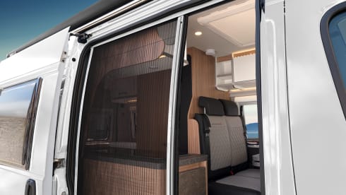 6 Weinsberg 600 Fire buscamper 2025 automatic