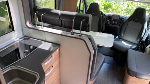 den bult – !Only for driver's license C! - New luxury camper Adria Axess XL S670SL