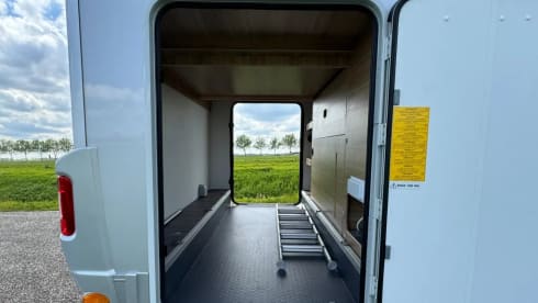 Adria – Luxury Adria Matrix 670 SBC Platinum Camper 
