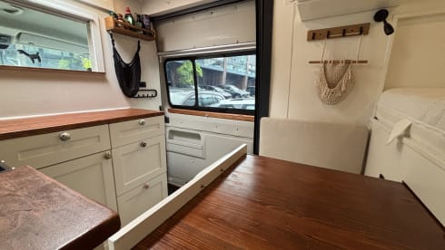 Accogliente camper autosufficiente