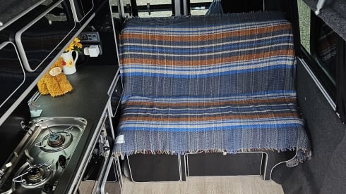 Lizzy the camperess  – 4 berth Volkswagen campervan from 2012