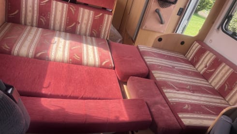 Alfie – 4 berth Renault semi-integrated from 2006