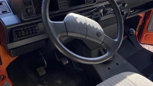 Bussie – Volkswagen T3 Westfalia Bus camper from 1986