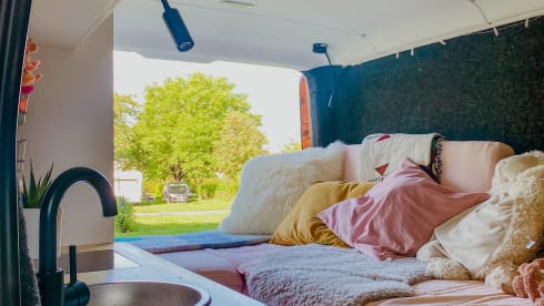 Sien  – 4p Mercedes-Benz bus uit 2021