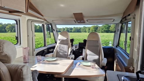 Bürstner Viseo i690G integraal camper 4 pers. automaat+fietsendrager