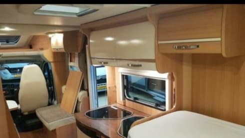 Beautiful spacious comfortable fine fully equipped 4 person camper